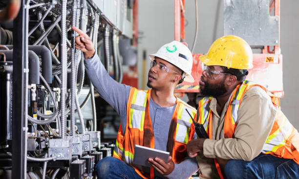Best 24-Hour Electrician  in Monroe, IA